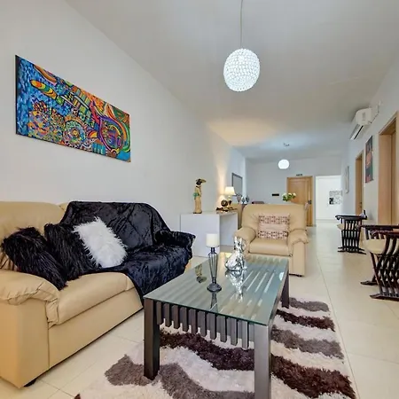 アパート Charming 2 Bedroom In Swieqi *
