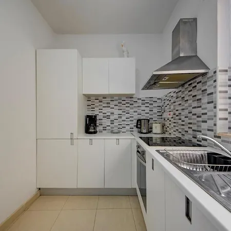 Lägenhet Charming 2 Bedroom In Swieqi *