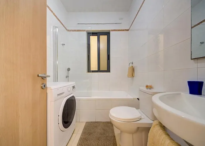 Charming 2 Bedroom In Swieqi Appartamento *