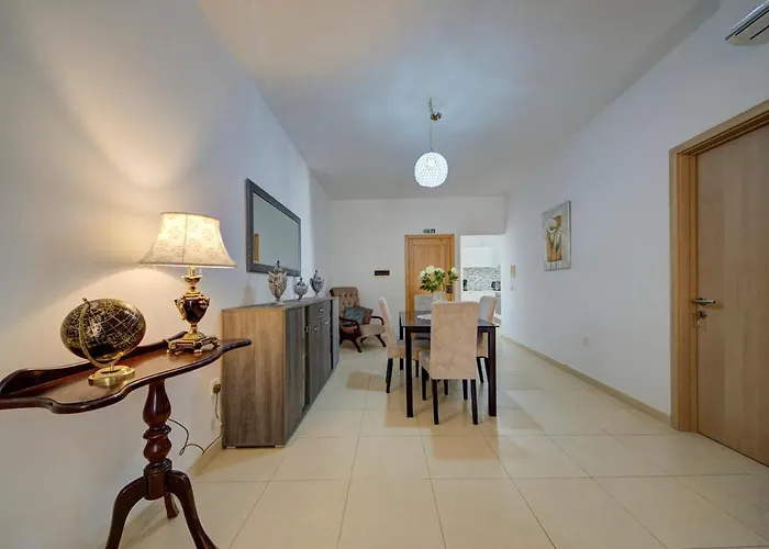 Charming 2 Bedroom In Swieqi